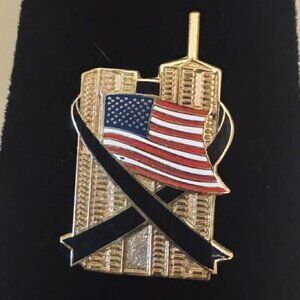 9/11 Memorial Twin Towers Brooch – American Flag Patriotic Pin